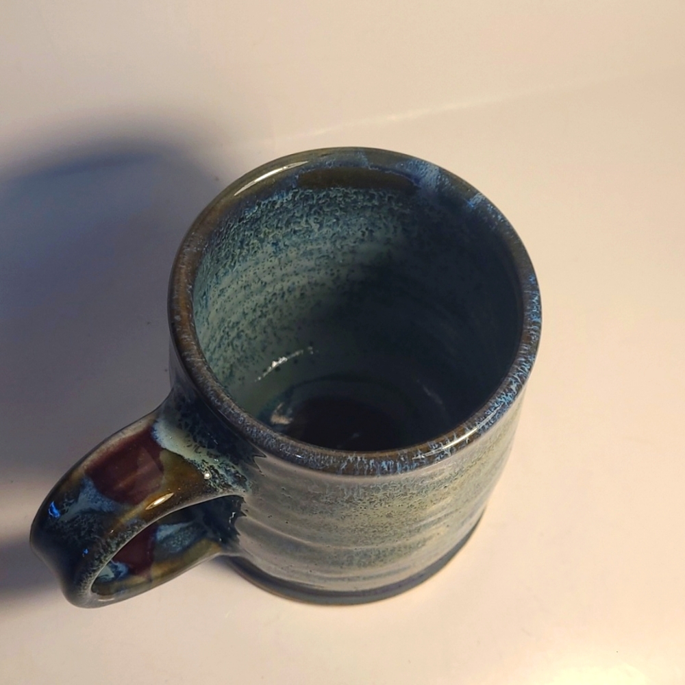 Art Studio pottery mug - Picture 4 of 5